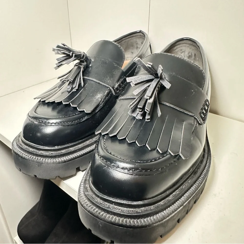 H&M Black Tassel Fringe Loafers - Picture 2 of 8